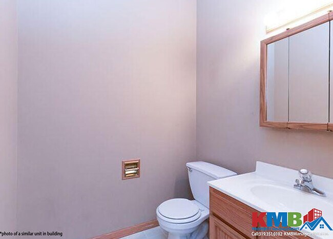 Building Photo - 60 Parkview Ct