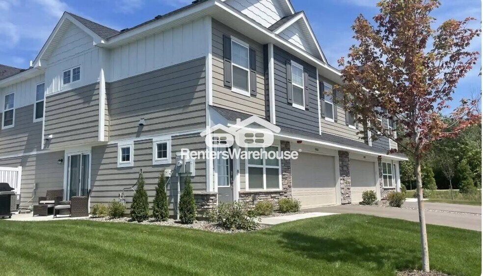 Primary Photo - 10836 Glacier Ln N