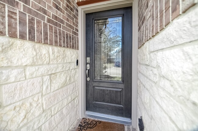 Building Photo - 6926 Myrtle Dr