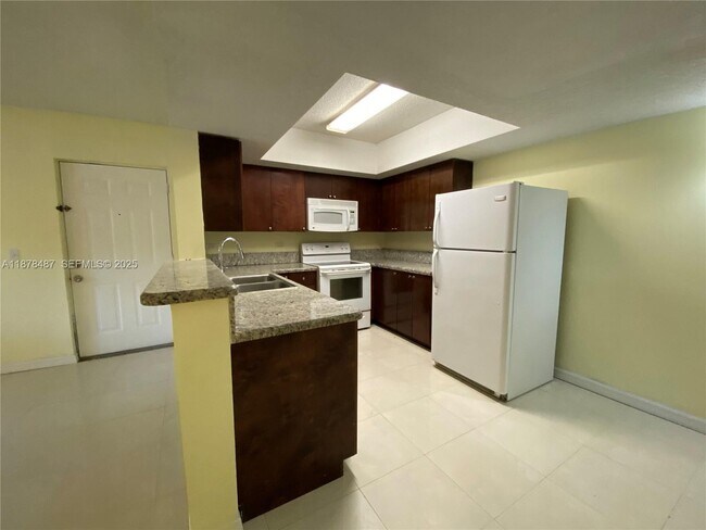 Building Photo - 3670 N 56th Ave