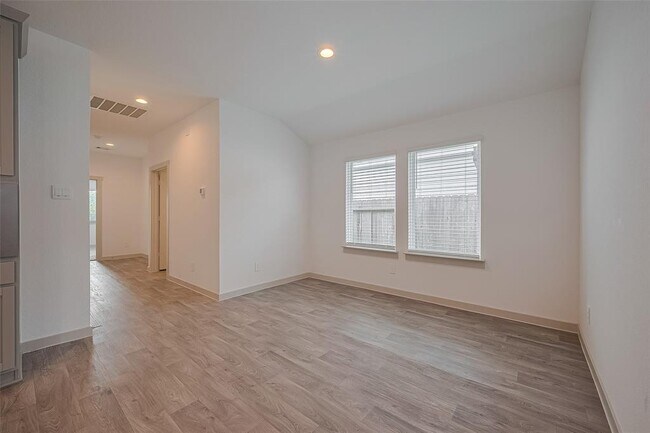 Building Photo - 12715 Basinghall Ln