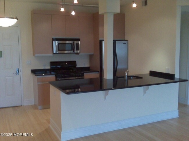 Building Photo - 300 Emory St