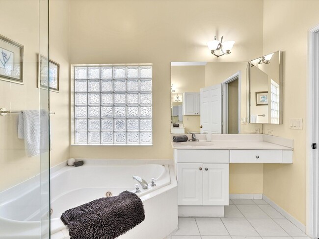 Building Photo - 4194 Bluff Harbor Way