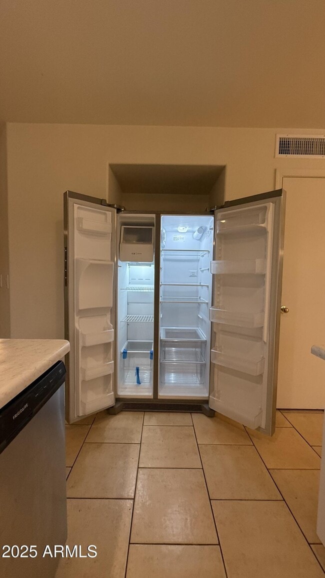 Building Photo - 5109 N 125th Dr