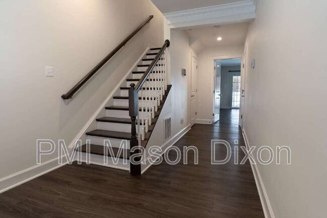 Building Photo - 9105 Fox Stream Way