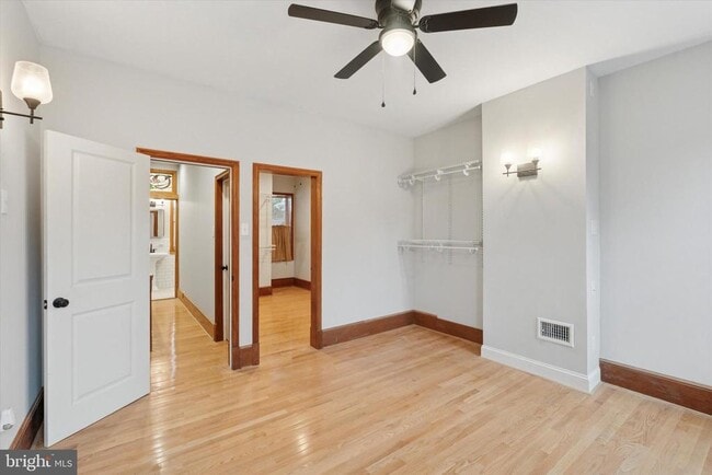 Building Photo - 890 N Judson St