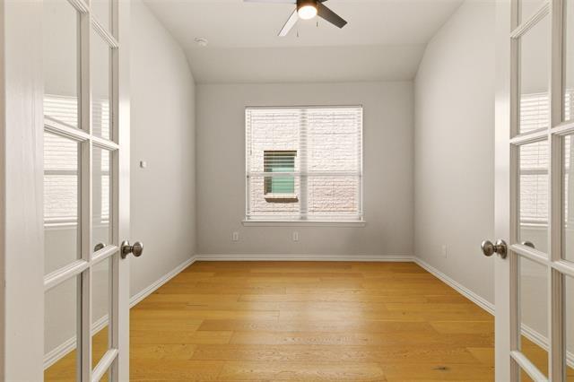 Building Photo - 549 Cedarwood St