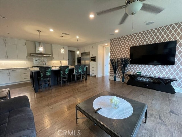 Building Photo - 101 Kennard