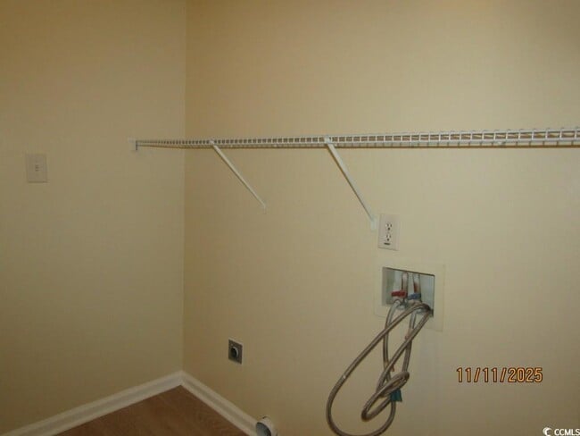 Building Photo - 132 Carolina Pointe Way