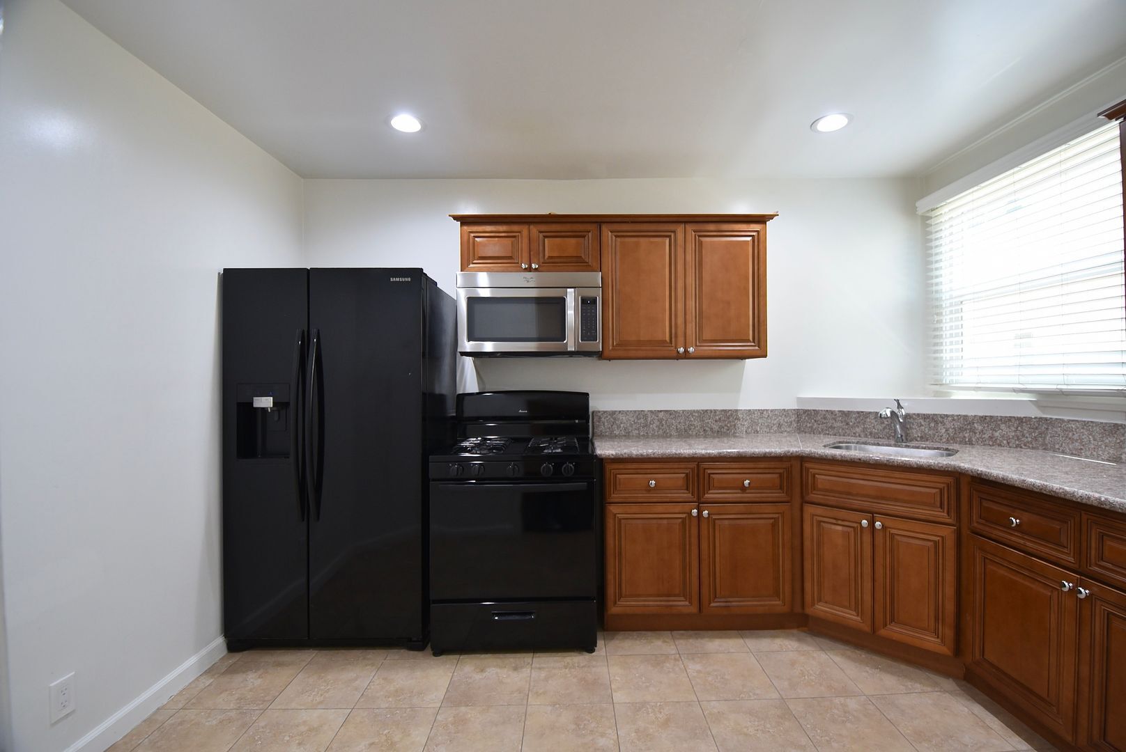 Building Photo - 5656 Whitsett Ave