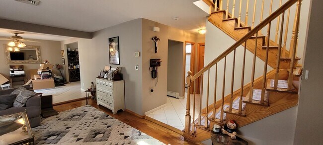 Building Photo - 6 Albergo Ct