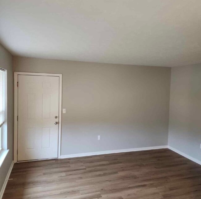 Building Photo - 4908 Saddlebrook Ln