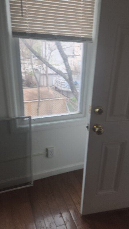Building Photo - 157 Myrtle Ave