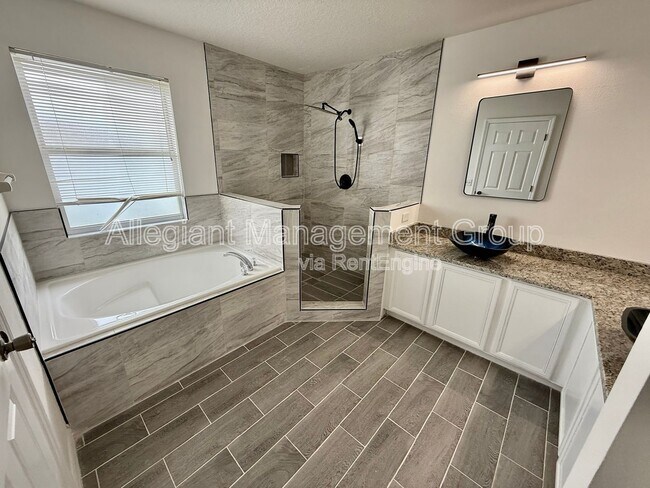 Building Photo - 608 Bluebill Ct