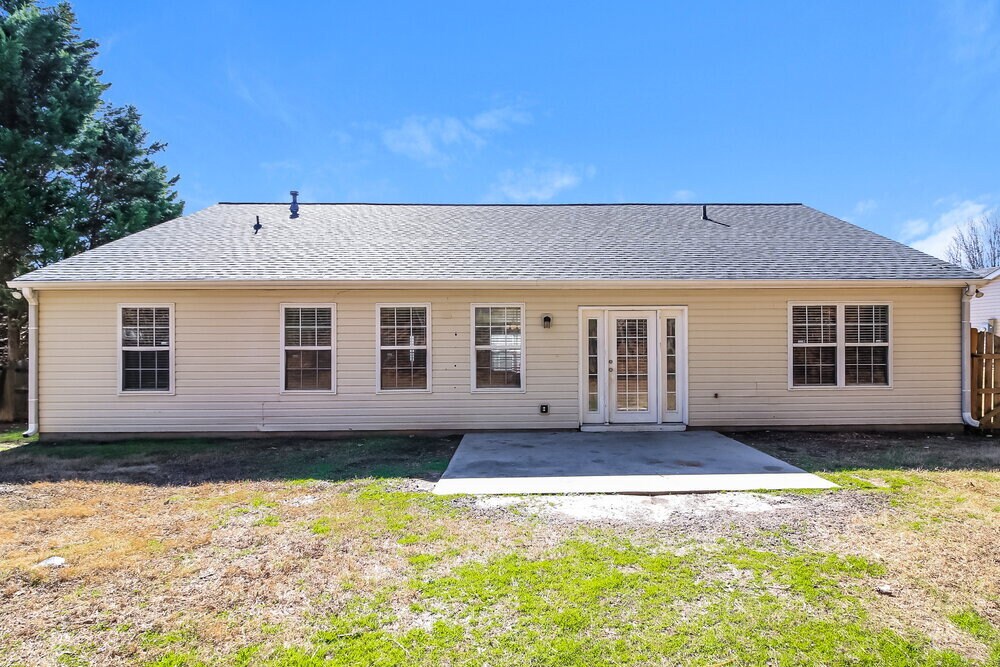 Building Photo - 3105 Evergreen Eve Crossing