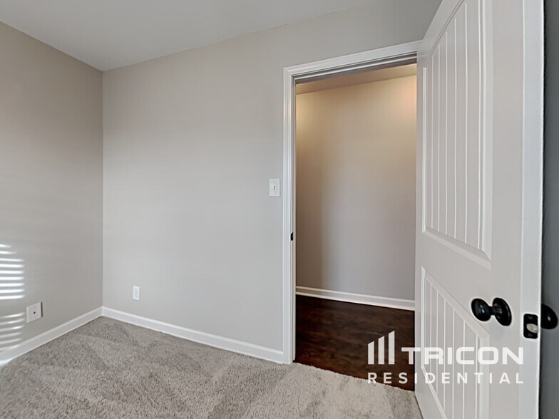 Building Photo - 1517 Reasons Drive