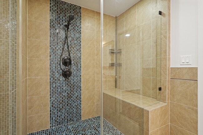 Building Photo - 4526 Benning Dr