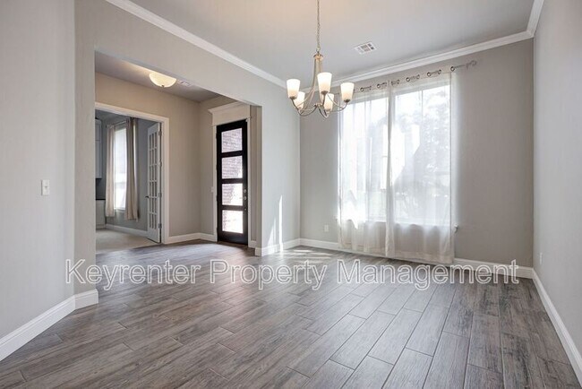Building Photo - 15121 SE 56th St