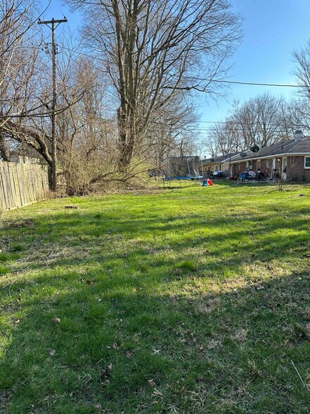 Building Photo - 1275 Farley Dr