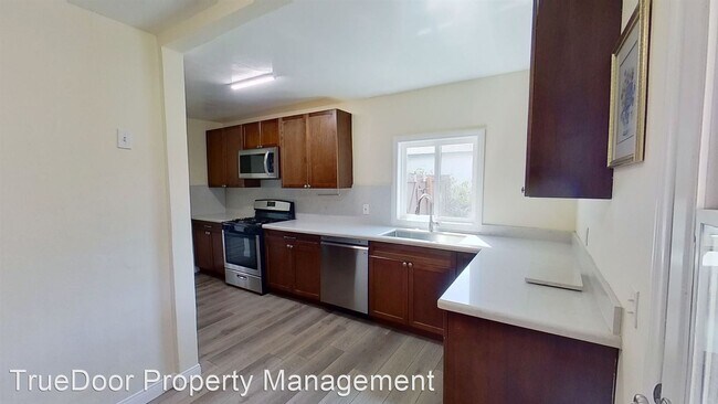 Building Photo - 2 br, 1 bath House - 1410 S Olive St