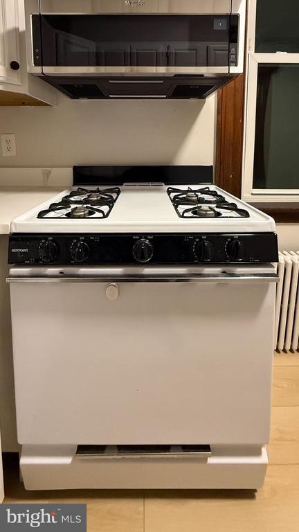 Building Photo - 165 E Mt Pleasant Ave