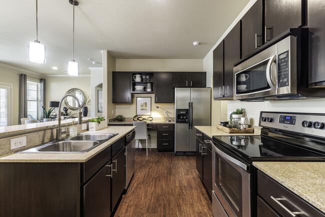 Building Photo - Ladera Apartment Homes