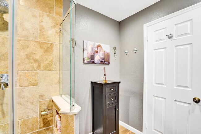 Building Photo - 5555 Gulf Blvd