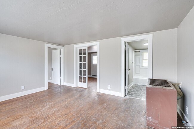 Building Photo - 848 Howard St