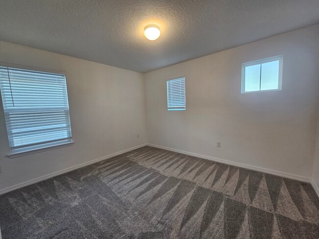 Building Photo - 3928 Capri Coast Dr