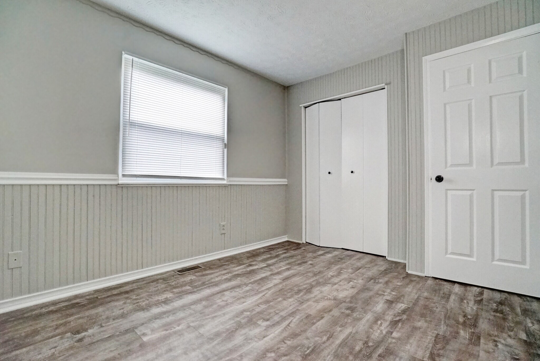 Bedroom 3 - 626 Woods Crossing Dr
