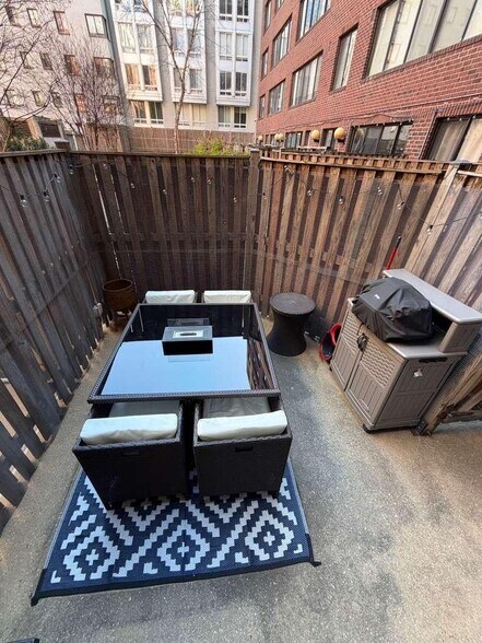 Building Photo - 1245 13th St NW