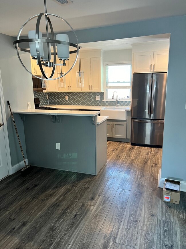 Building Photo - 3001 16th Rd S