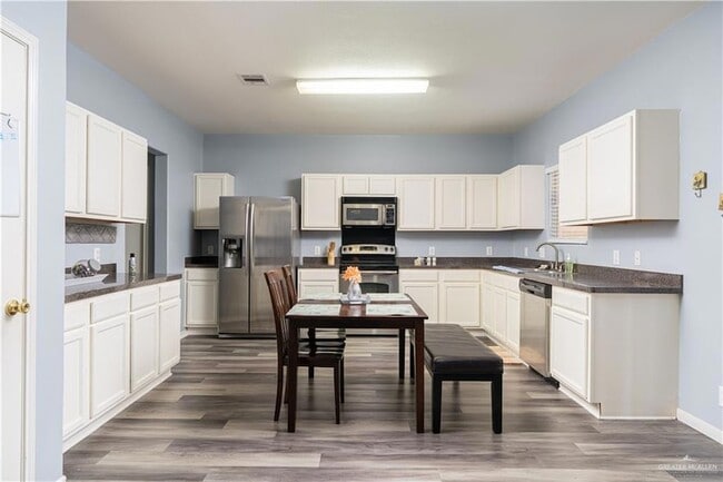 Building Photo - 4601 Water Lily Ave