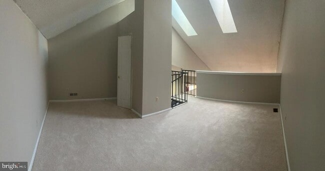 Building Photo - 812 Eagles Chase Dr