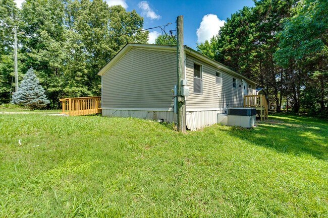 Building Photo - Peaceful 2BR 2 BA in Soddy Daisy