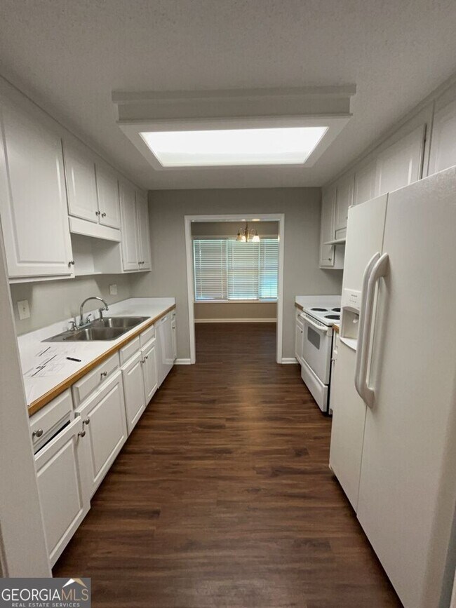 Building Photo - 1302 Manning Way