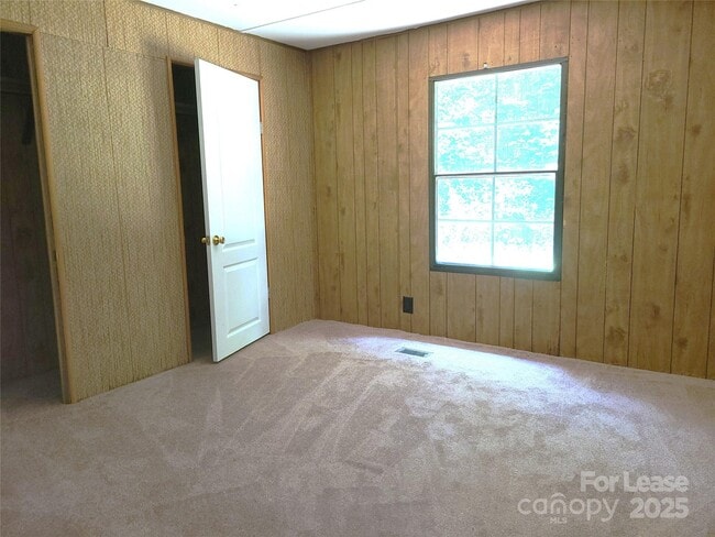 Building Photo - 119 Maggie Elizabeth Way