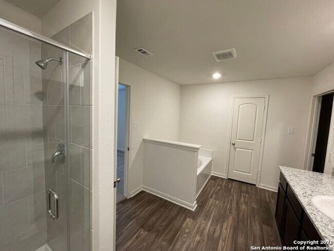 Building Photo - 4 Bedroom Home in  Savannah Place Subdivison In Converse, Tx