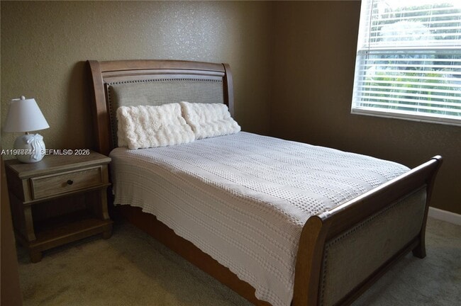 Building Photo - 1522 SE 26th Ter