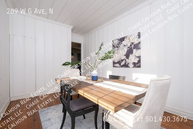 Building Photo - 209 W G Ave