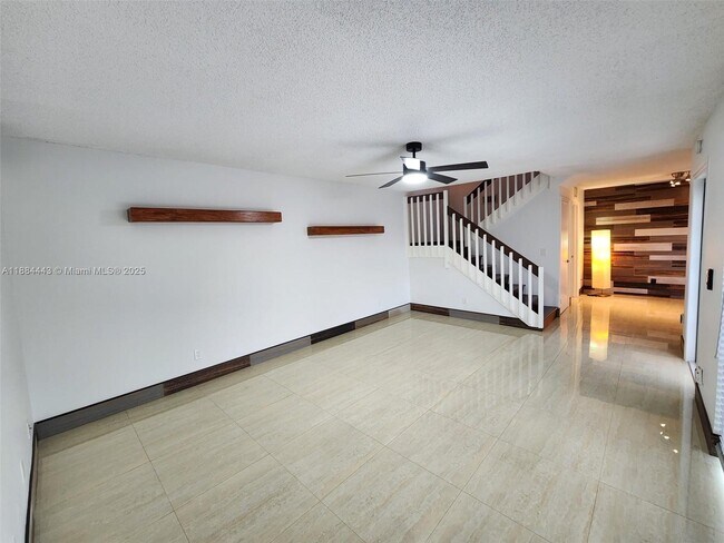 Building Photo - 1150 SW 118th Terrace