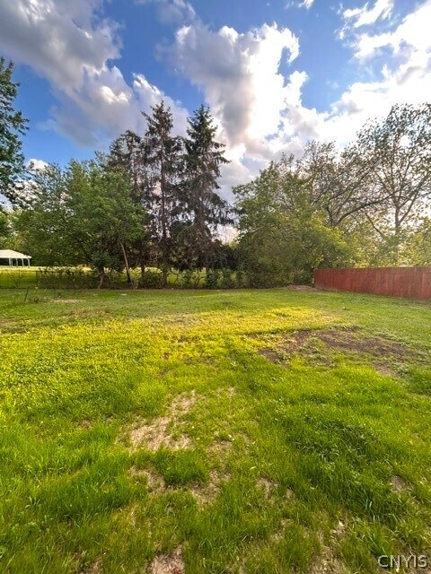 Building Photo - 213 Sunflower Dr