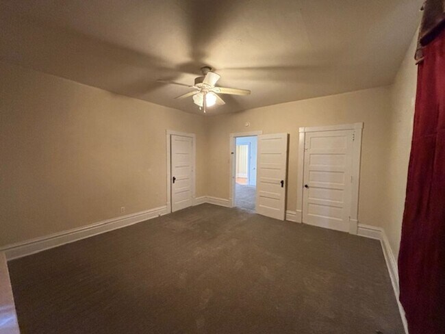 Building Photo - Kamineni-1070 Luzerne Street