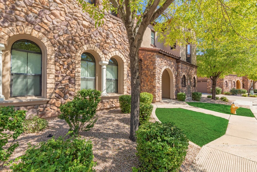 Building Photo - 4777 S Fulton Ranch Blvd
