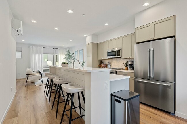 Building Photo - 18007 3rd Ave NE