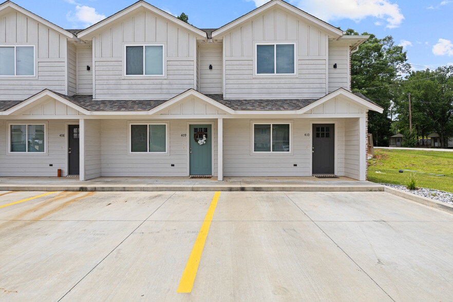 2 bedroom townhouse - 5896 Old Hwy 135 N