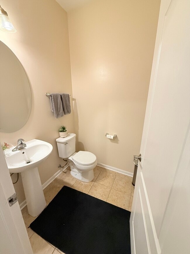Building Photo - 2572 Retreat Cir