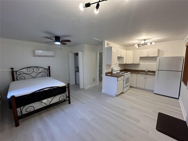 Building Photo - 1644 Jackson St