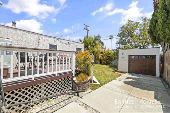 Building Photo - 5336 S Rimpau Blvd