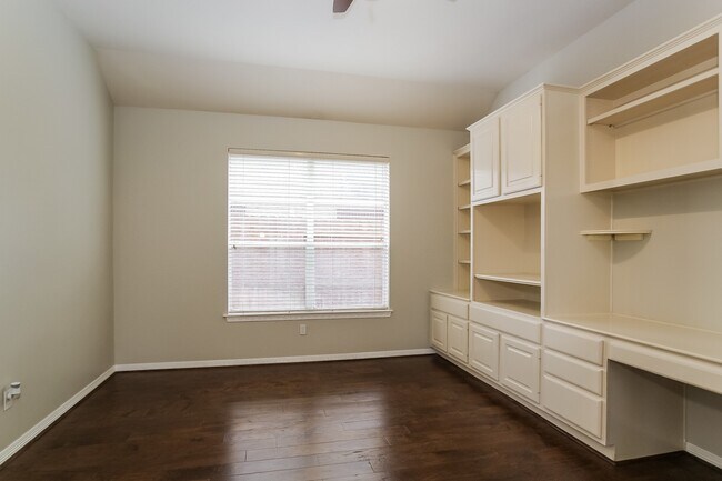 Building Photo - 20818 Sweet Violet Ct